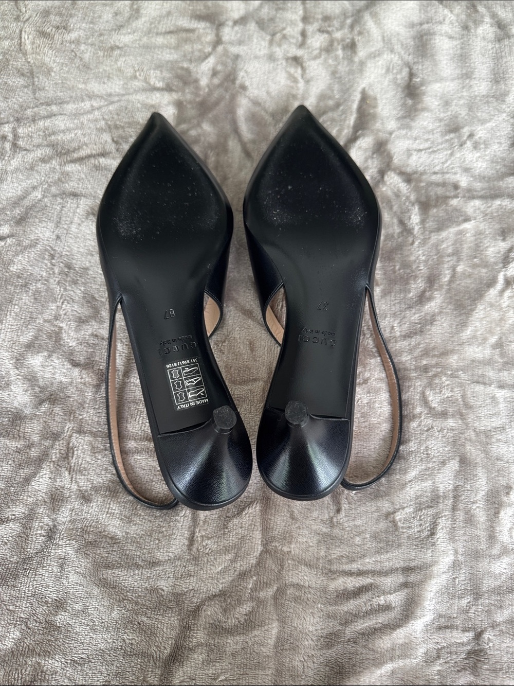 Gucci Black Leather Pointed Slingback Mules with Gold Horsebit - Picture 5 of 10